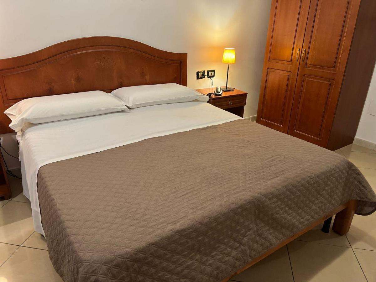 Hotel Futuro Aversa Eksteriør billede