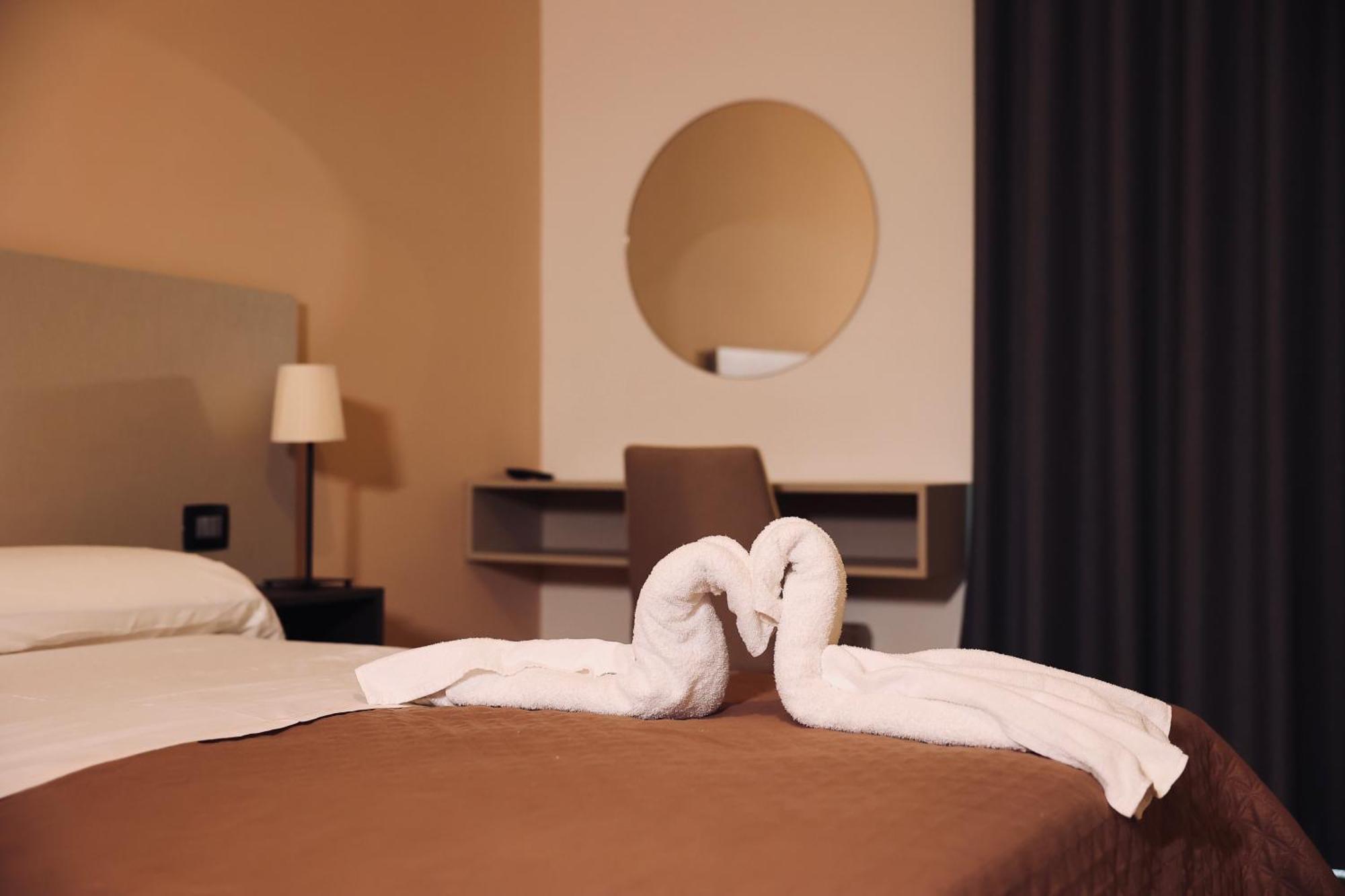 Hotel Futuro Aversa Eksteriør billede