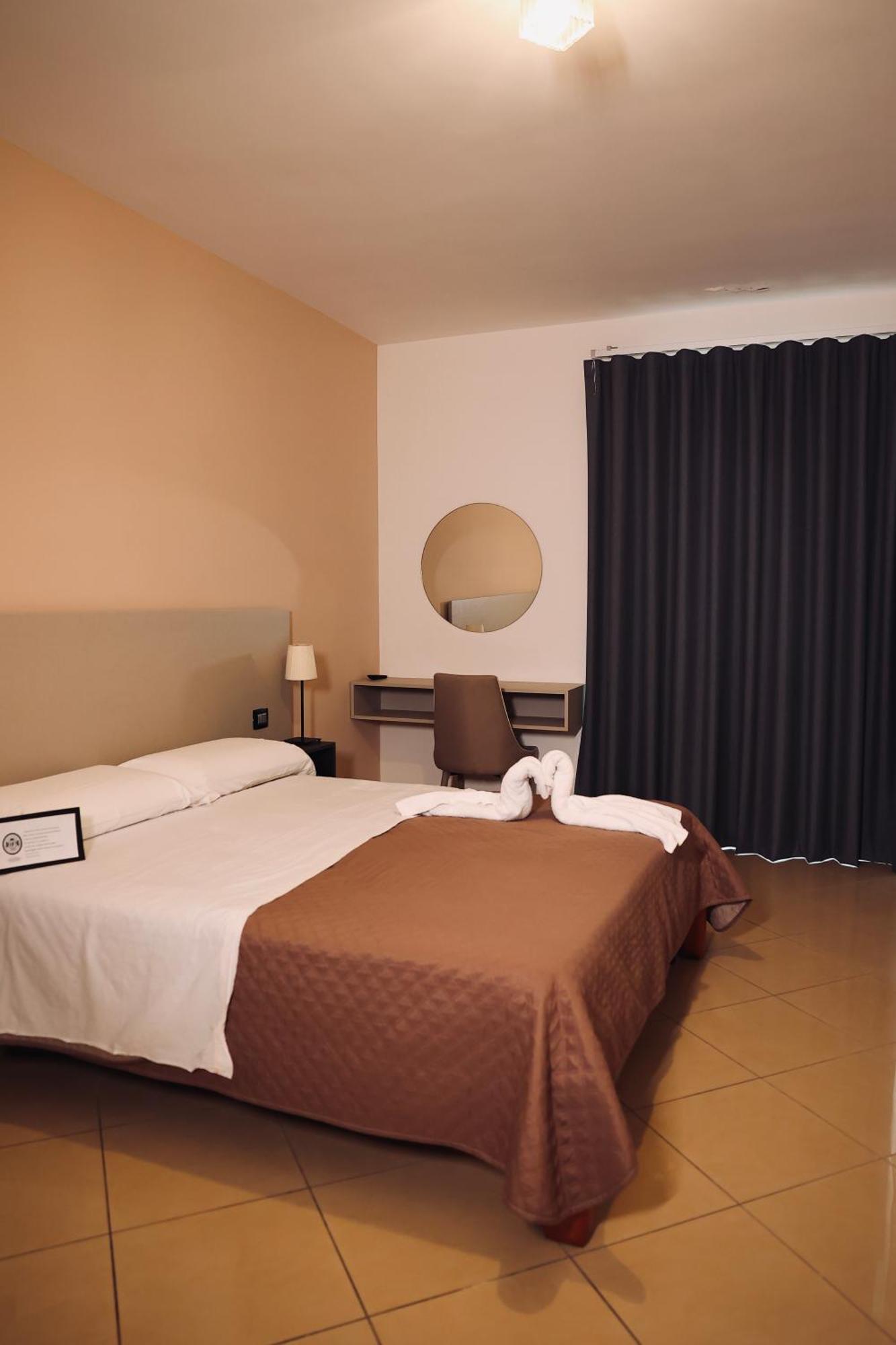 Hotel Futuro Aversa Eksteriør billede