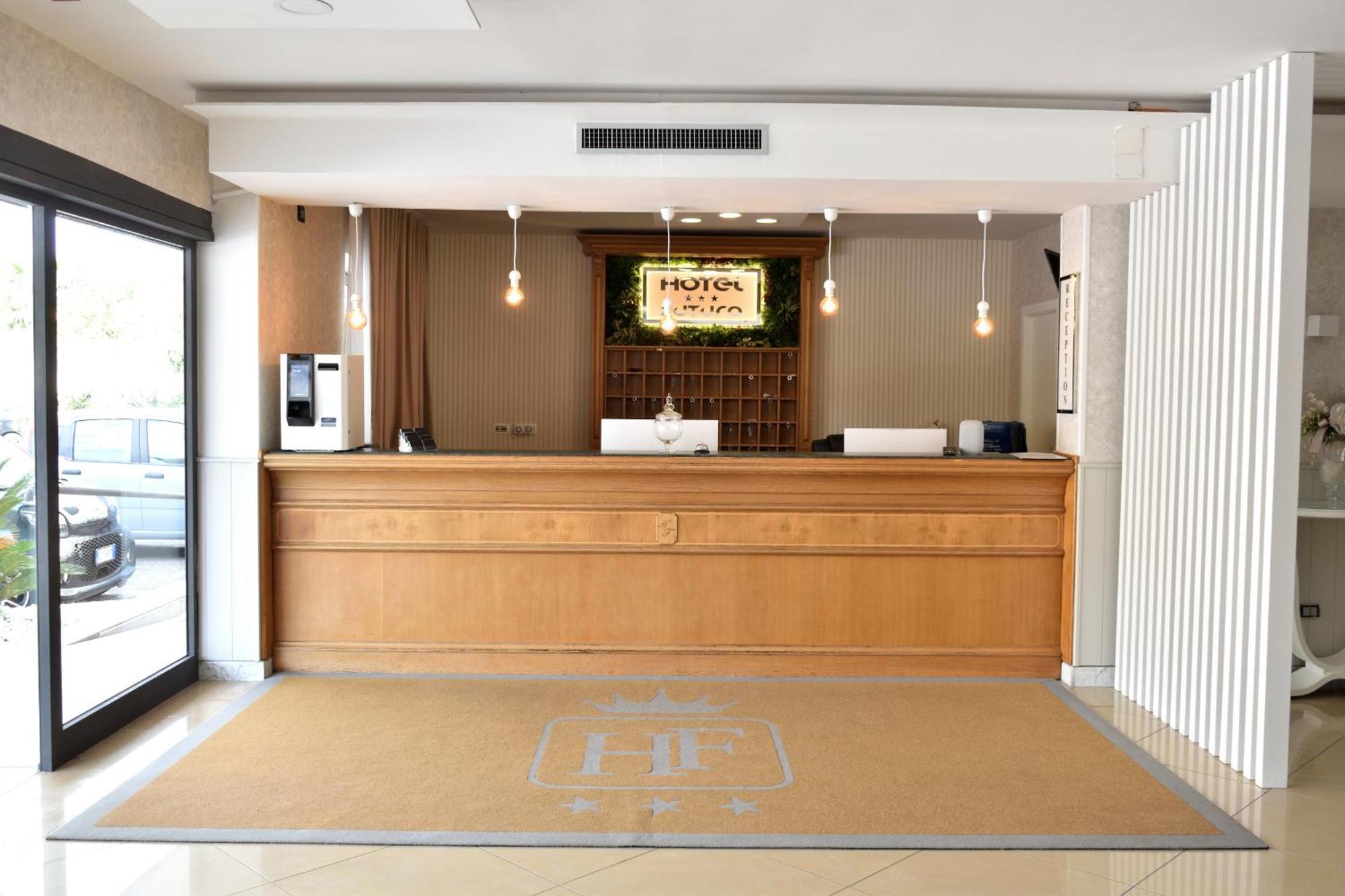 Hotel Futuro Aversa Eksteriør billede