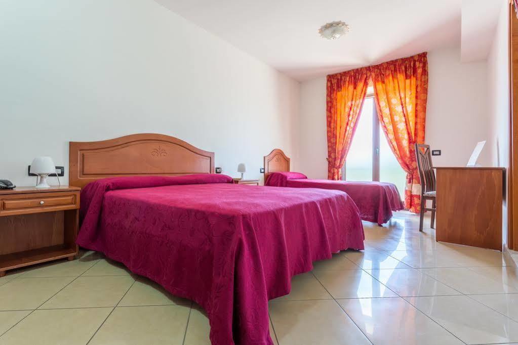 Hotel Futuro Aversa Eksteriør billede